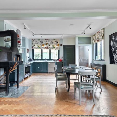 Fantastic 4 Bedroom Home In Bromma With Everything 스톡홀름 외부 사진
