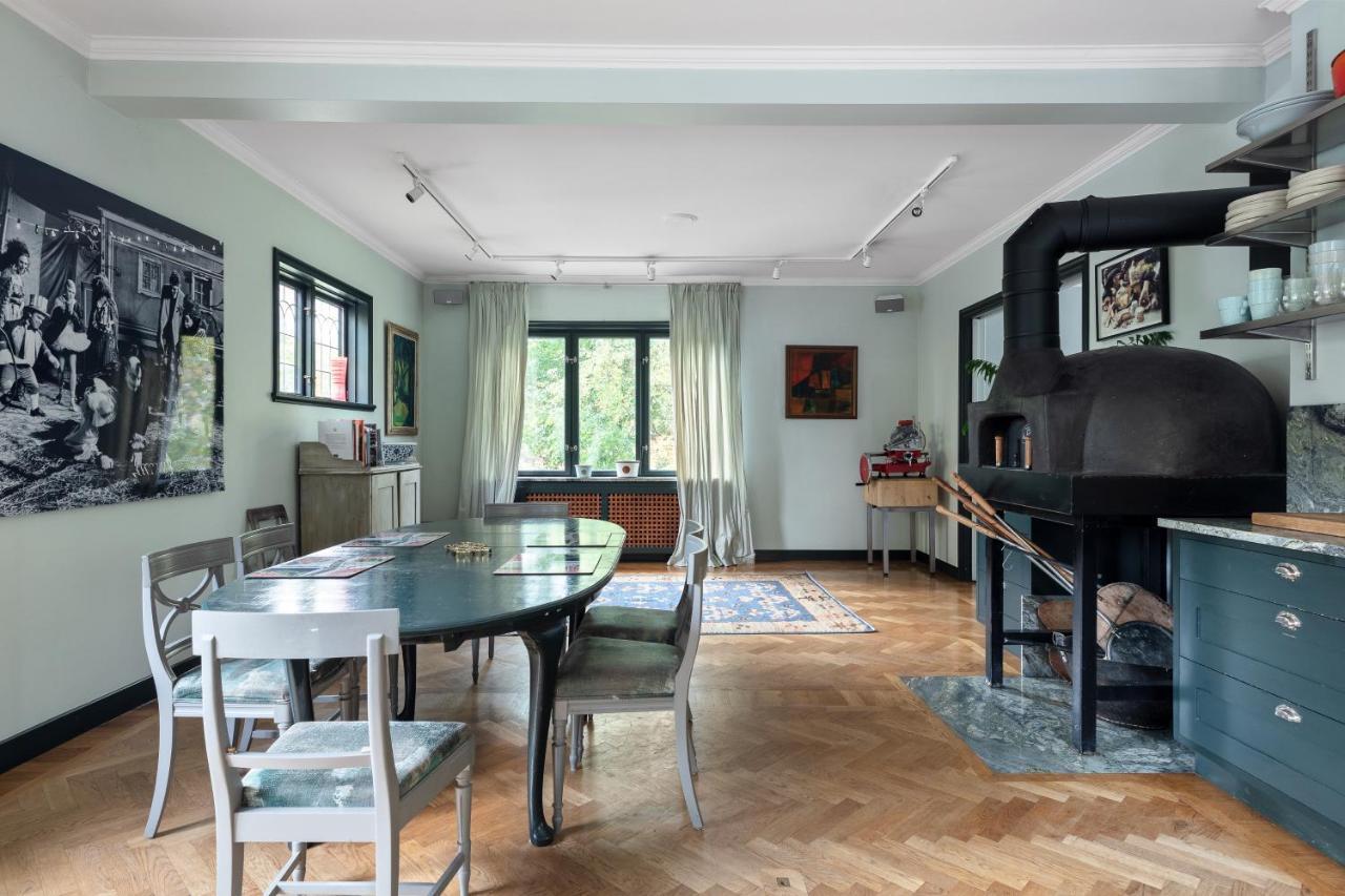 Fantastic 4 Bedroom Home In Bromma With Everything 스톡홀름 외부 사진
