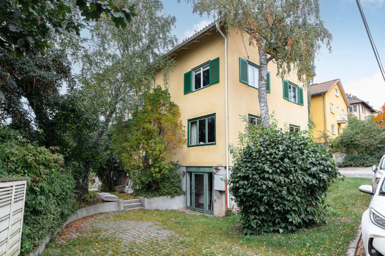 Fantastic 4 Bedroom Home In Bromma With Everything 스톡홀름 외부 사진