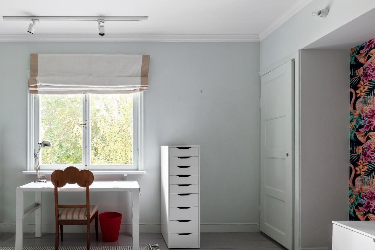 Fantastic 4 Bedroom Home In Bromma With Everything 스톡홀름 외부 사진