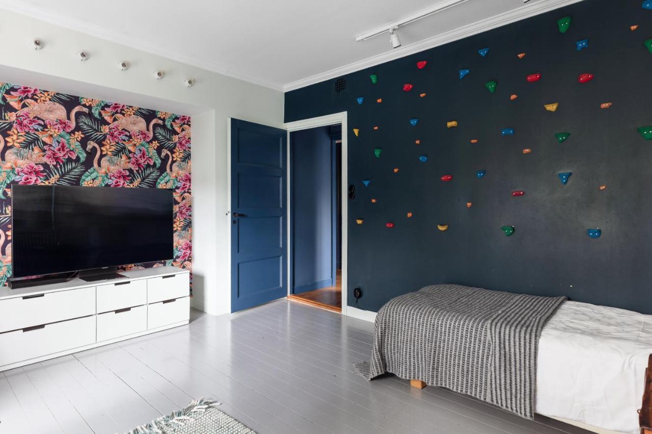 Fantastic 4 Bedroom Home In Bromma With Everything 스톡홀름 외부 사진
